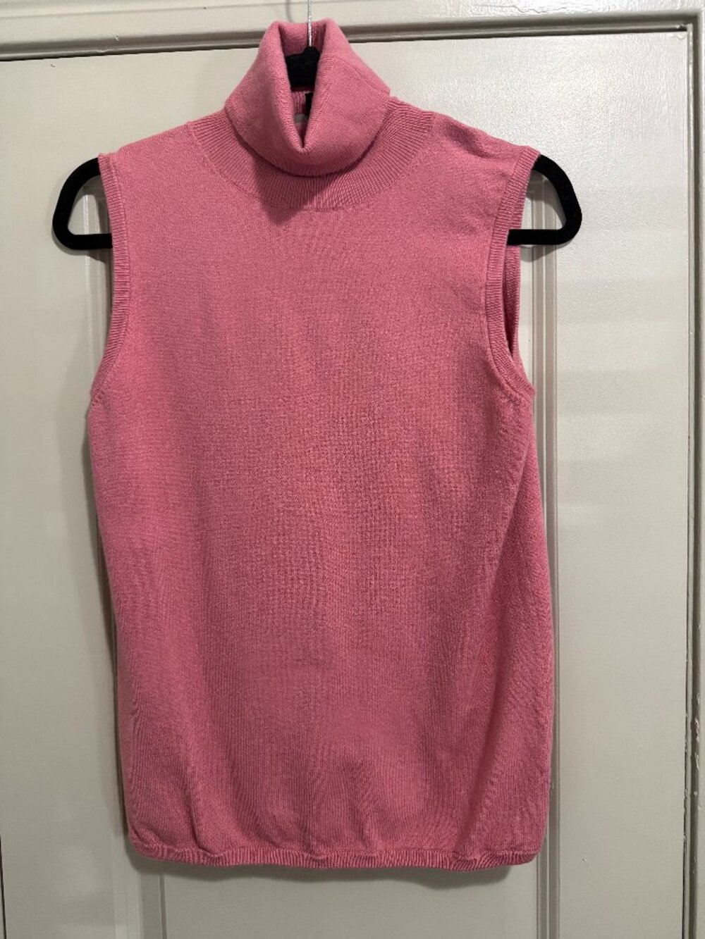 Ann Taylor Women’s Pink Sleeveless Turtleneck Sweater Vest Shell Knit Top Med